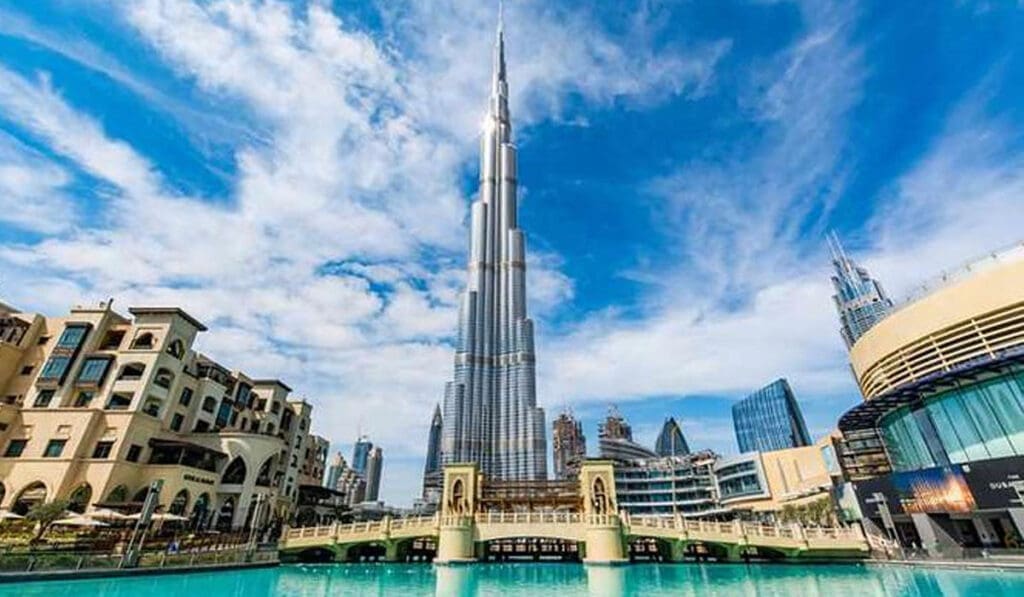 Burj Khalifa - yacht rental in dubai