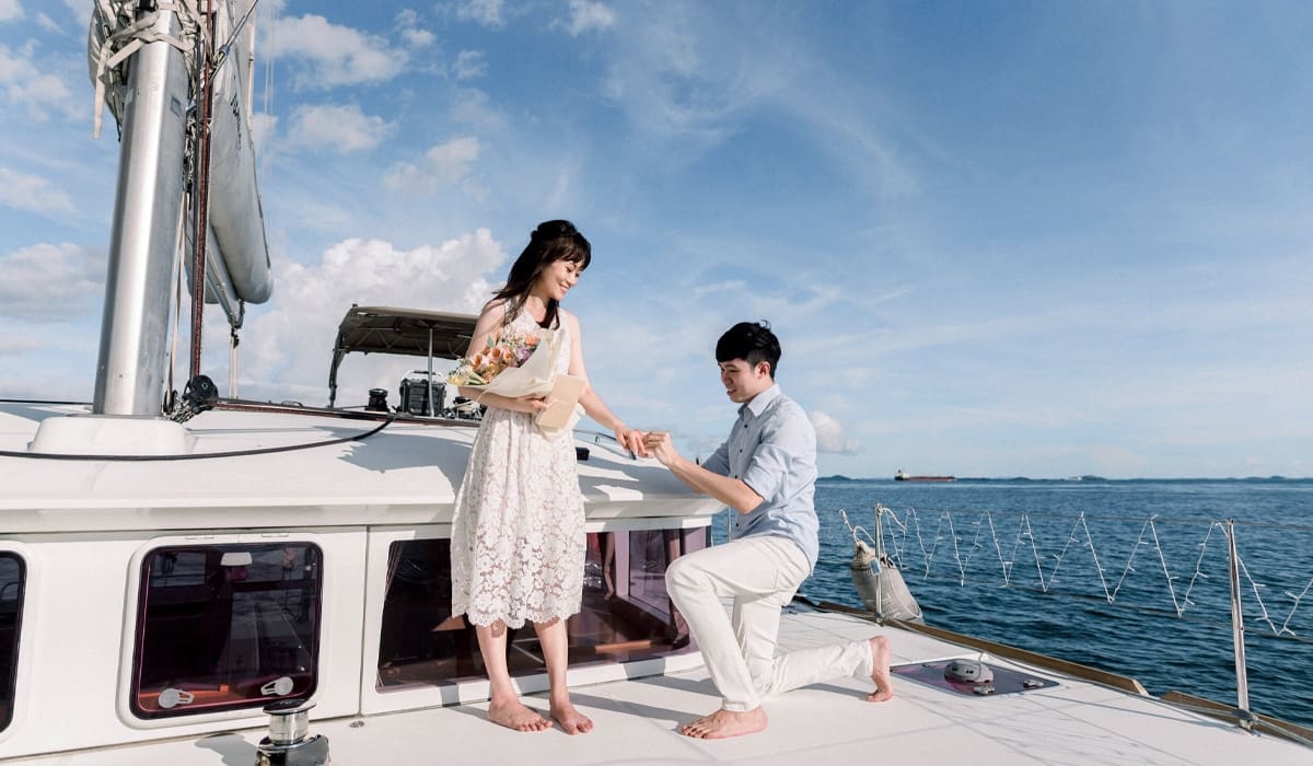 proposal on a yacht rental in dubai