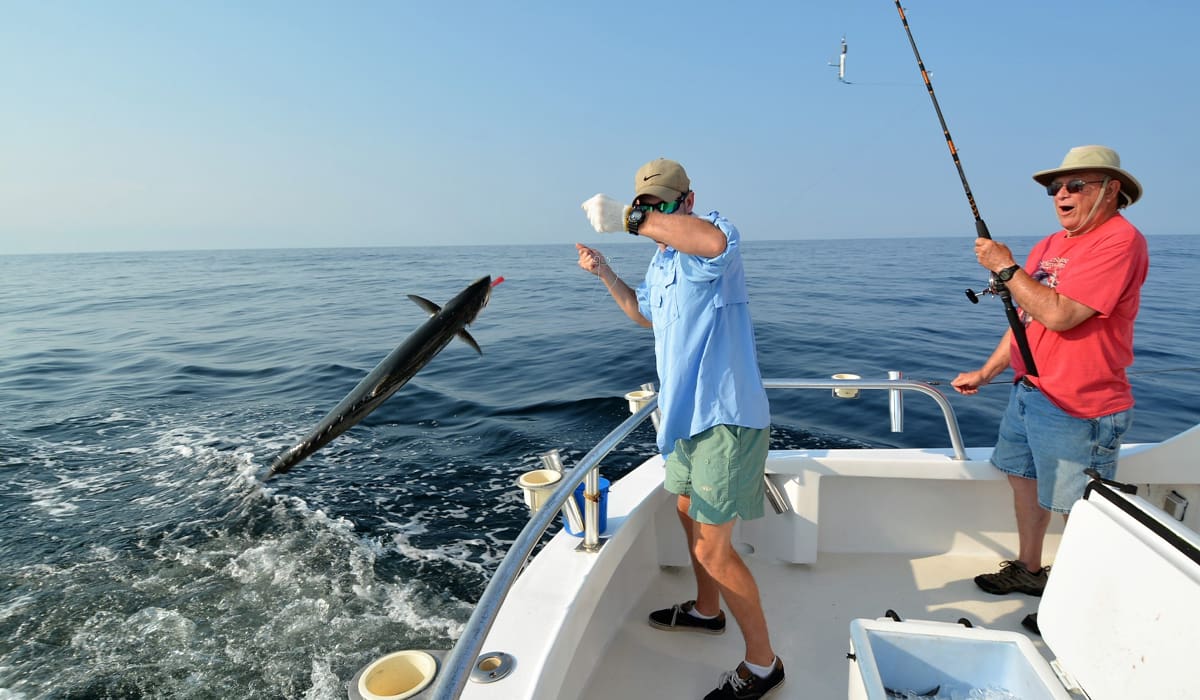fishing charter dubai