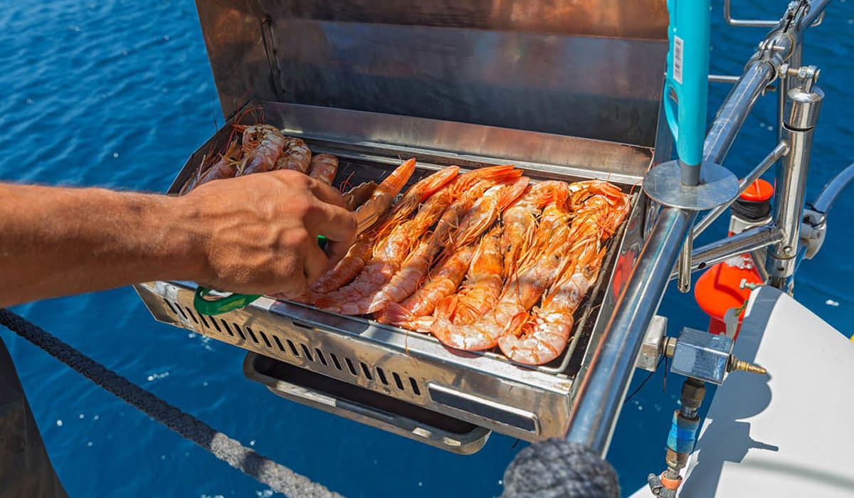 fishing charter dubai